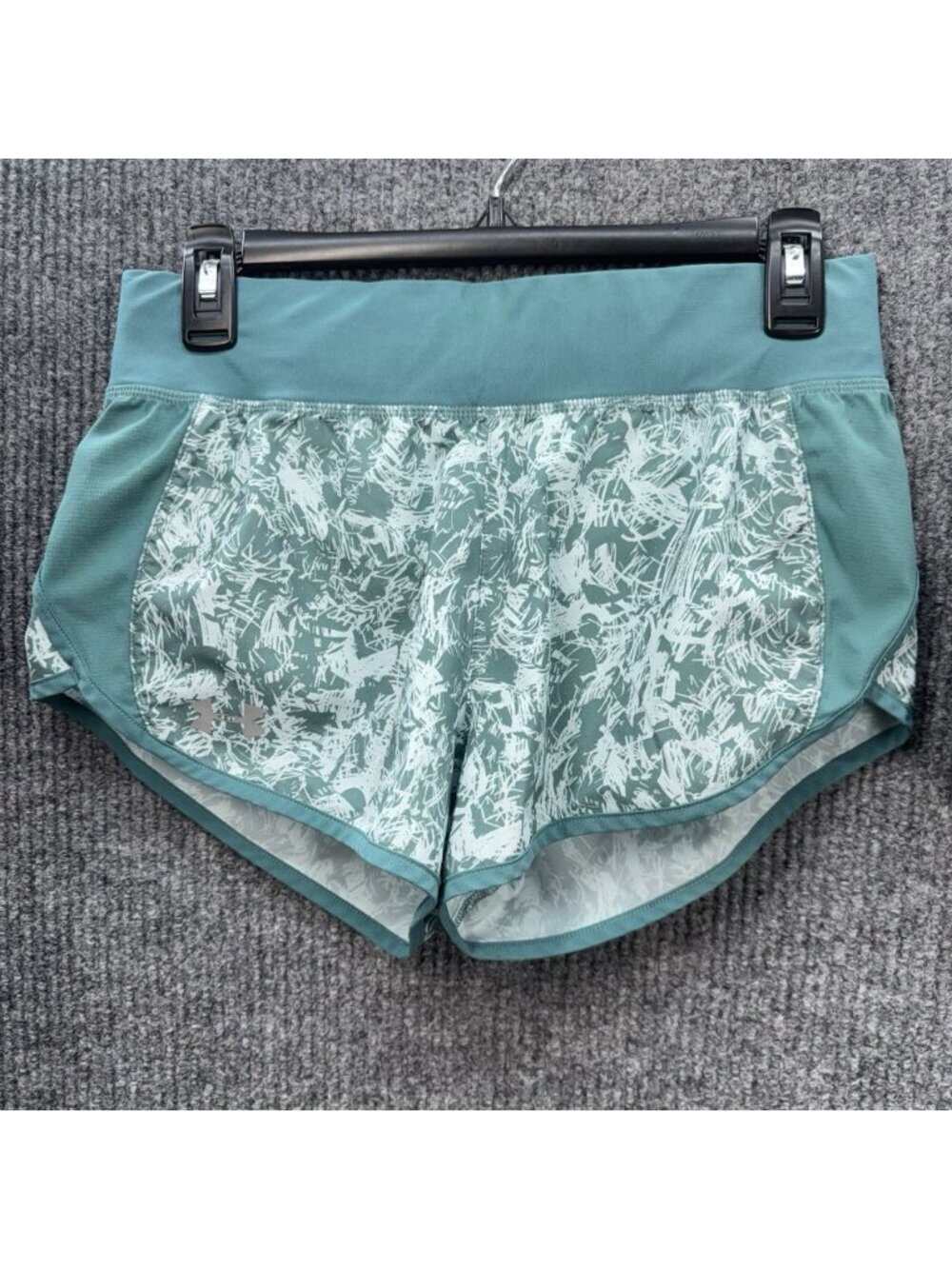 Lot Of 2 Under Armour Shorts Women Small Speedpocket Run Heatgear Fitted Lined - Picture 3 of 14